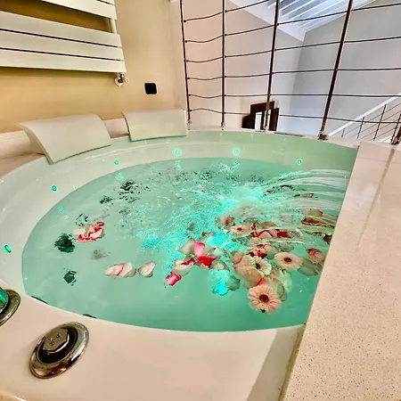 Renascentia In - Adults Only Nocleg ze śniadaniem 4*
